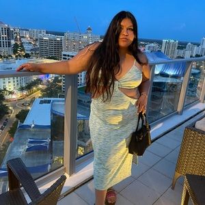 So cute!!!! Very forgiving stretchy material.